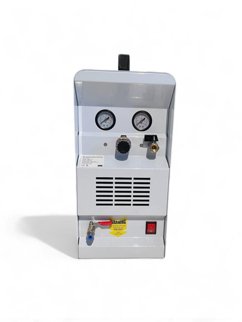 TT-AIR Oliefri stempelkompressor i kabinet 1,4 Kw