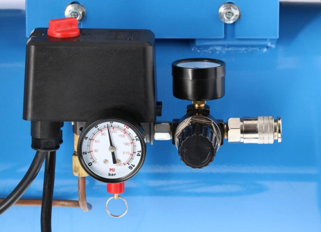 Stempelkompressor Airpress LM 25-350 2,2 kW